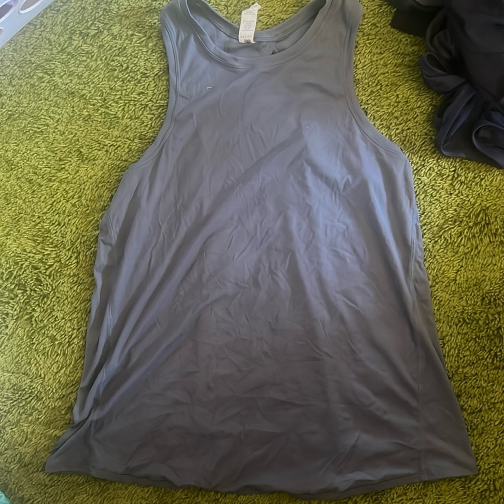 Split open back Halara athletic top